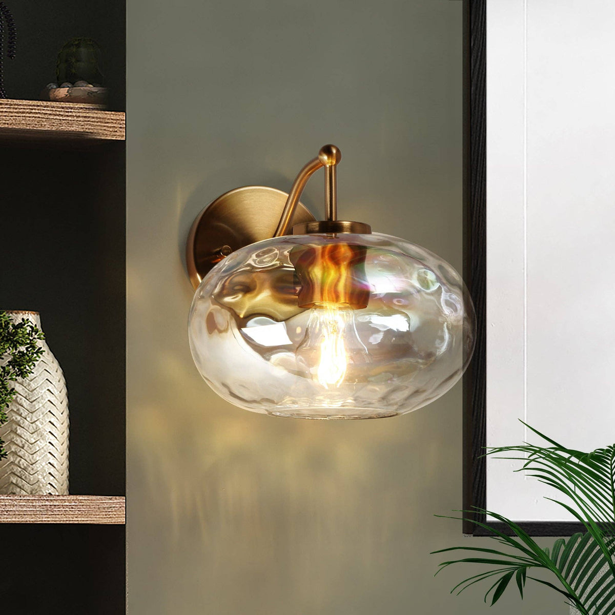 Teveris 1-Light Brass Wall Sconce