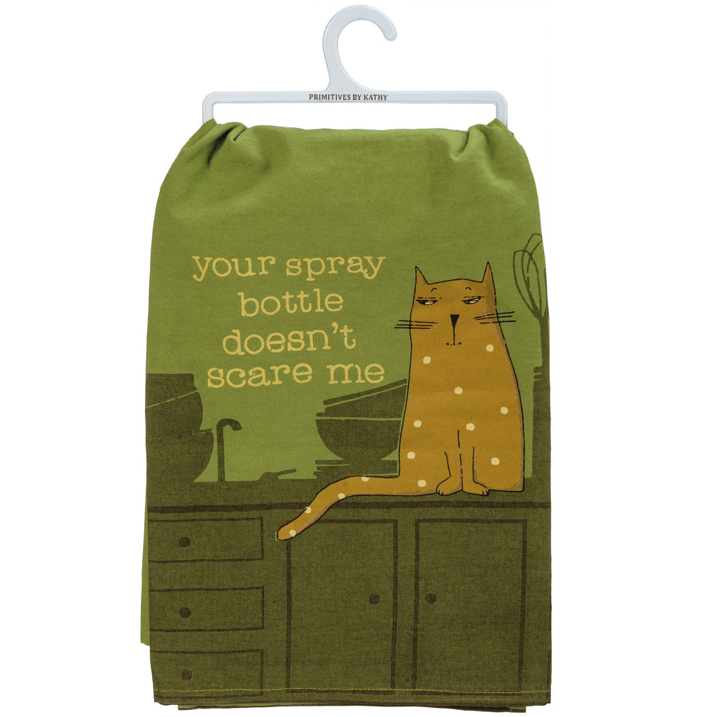 Your Spray Bottle Doesn't Scare Me Kitchen Towel