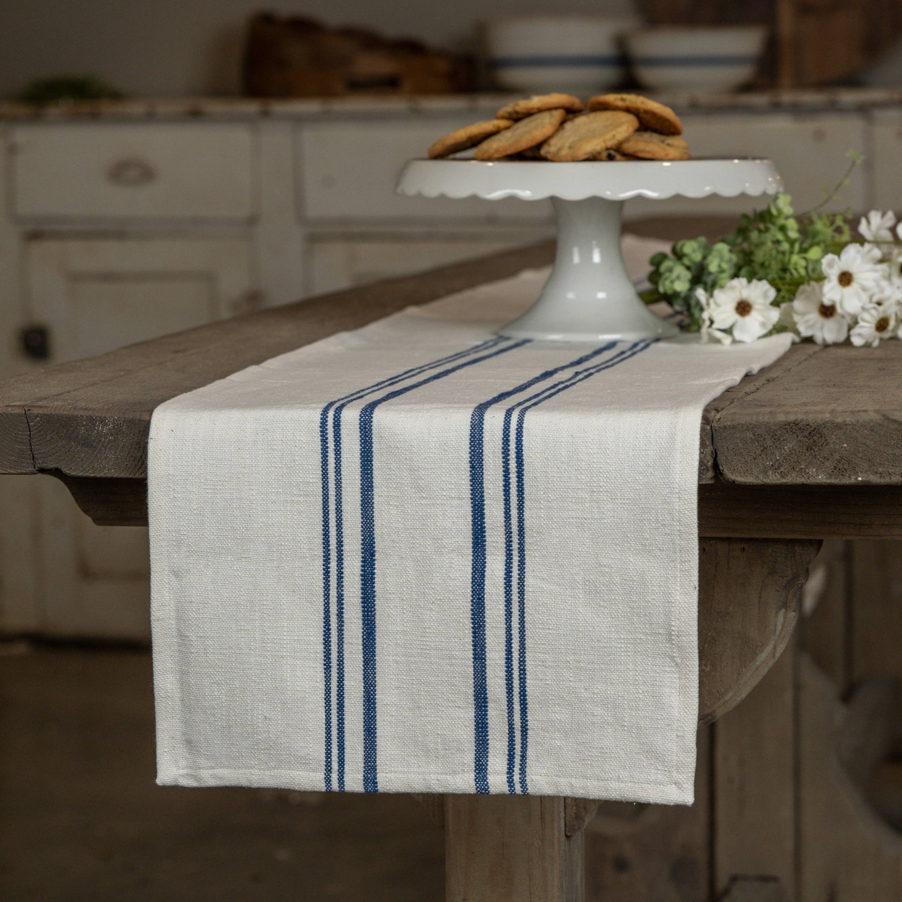 6' WHITE TABLE RUNNER W/ BLUE STRIPE