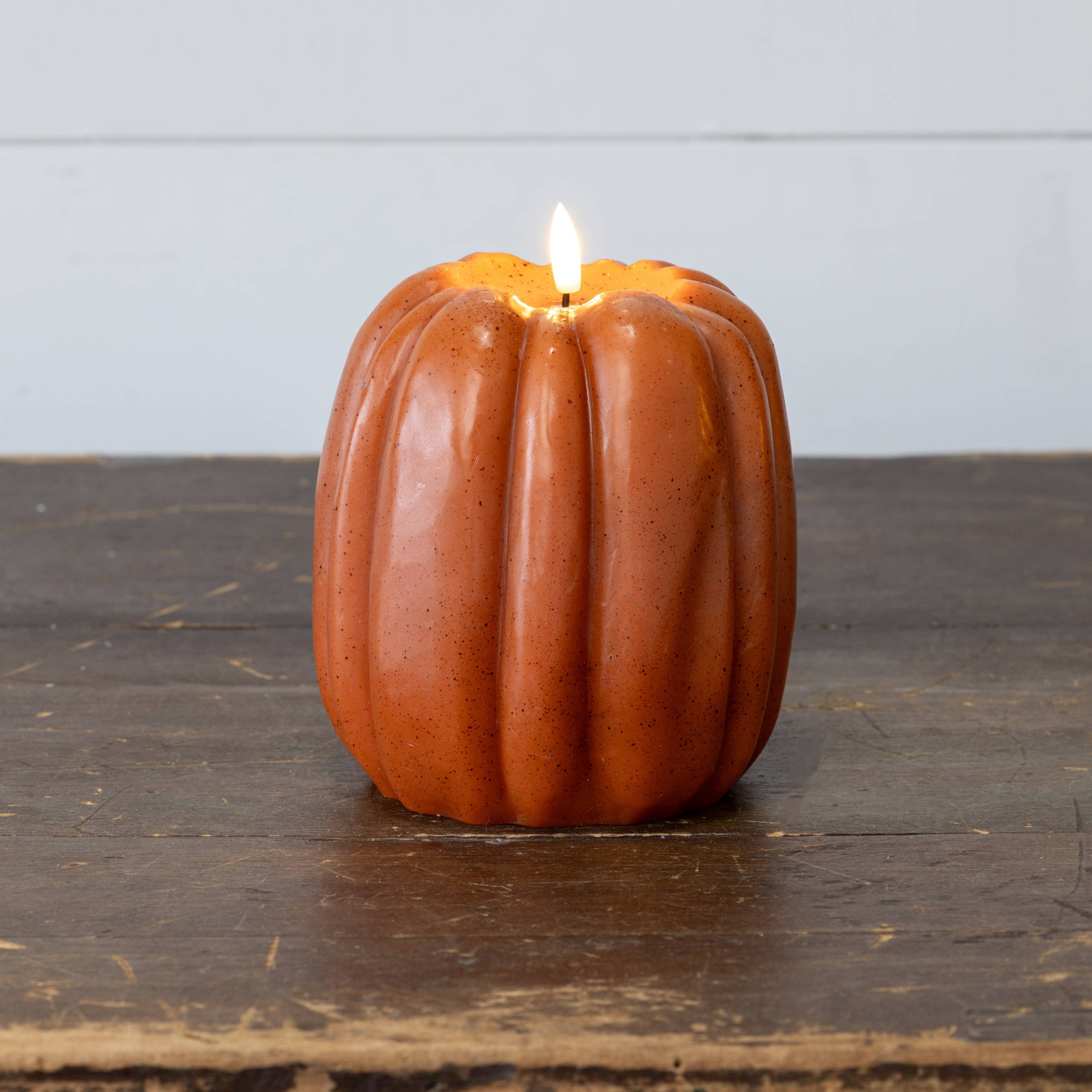 6.5" ORANGE 3D FLAME PUMPKIN CANDLE