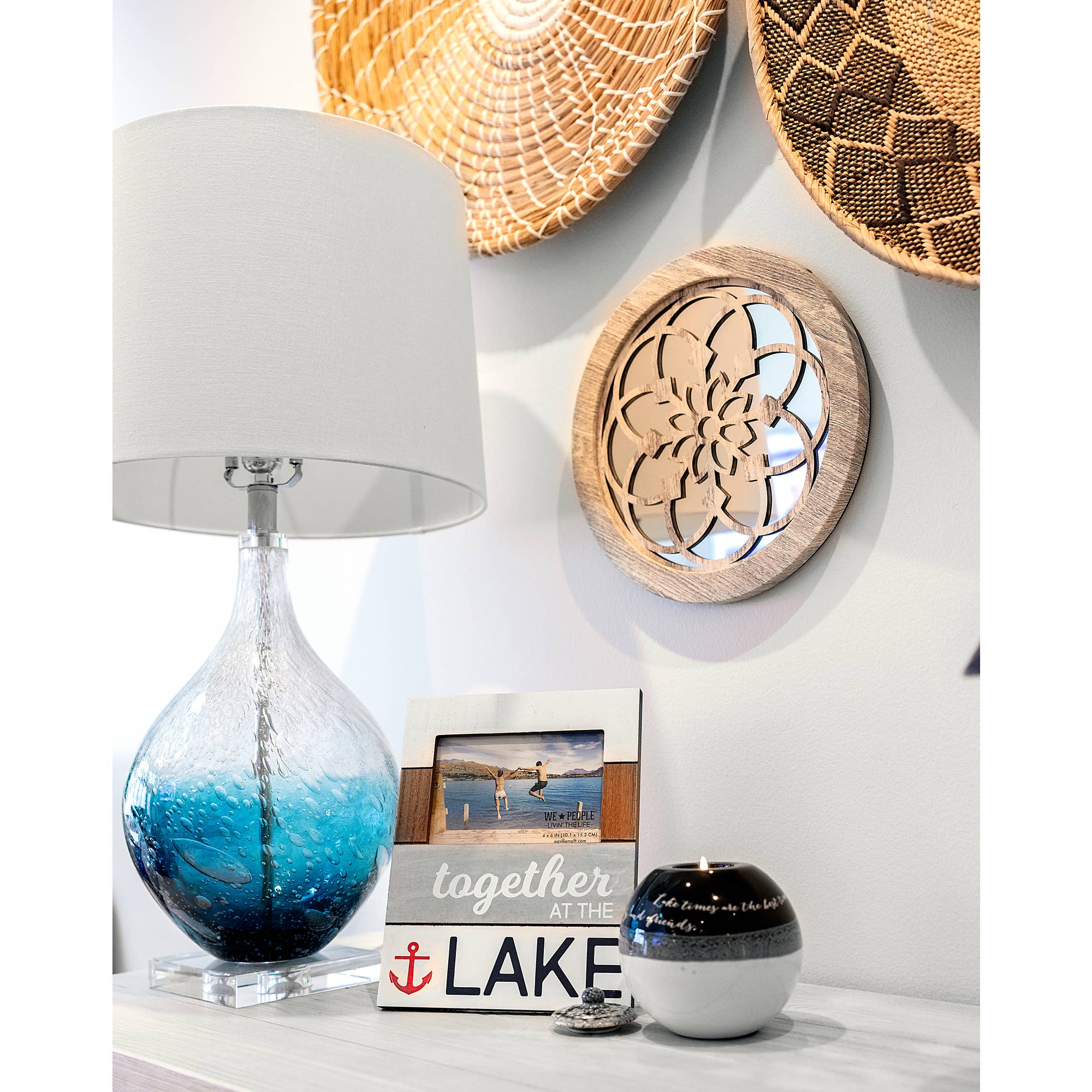 Lake - 7.75" x 10" Frame (Holds 4" x 6" Photo)