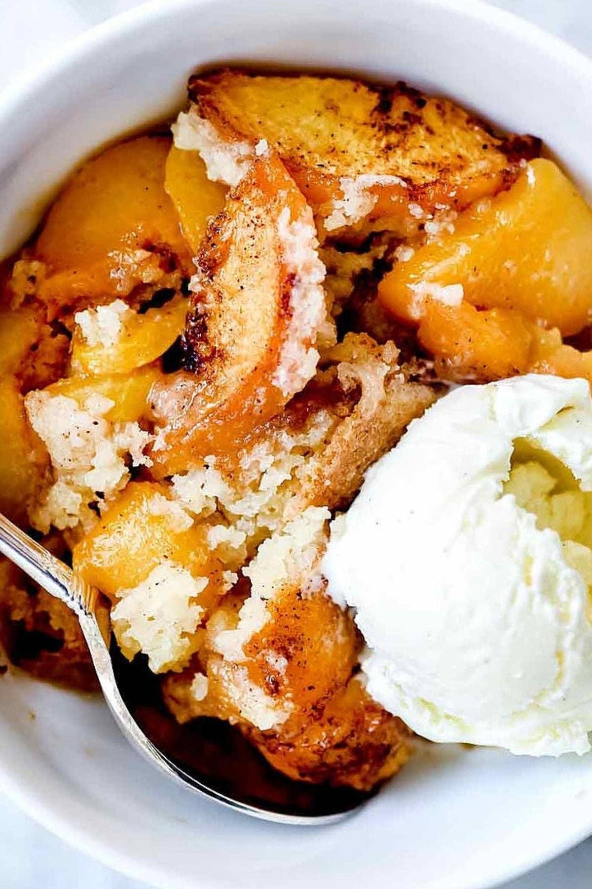 Easy Peach Cobbler